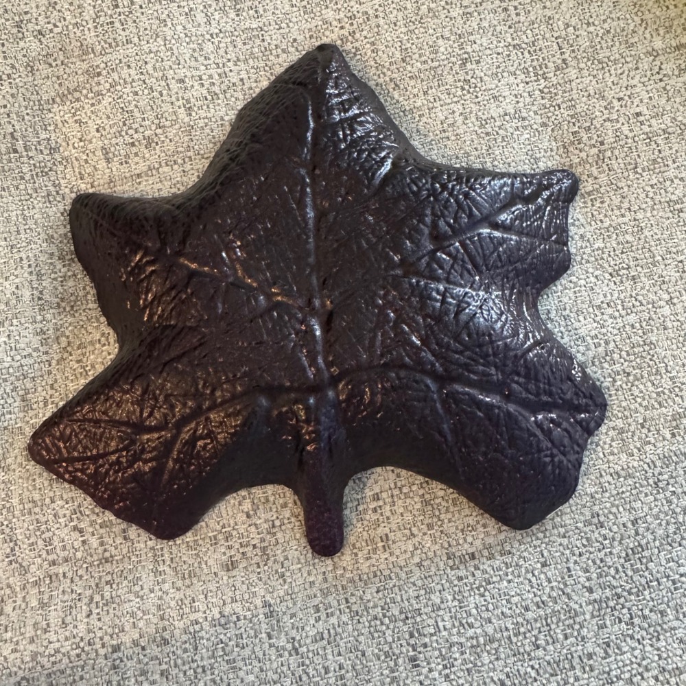 Purple Leaf Shaped Glass Bowl Trinket‎ Dish Candy Nut Bowl Decor 8"x8"